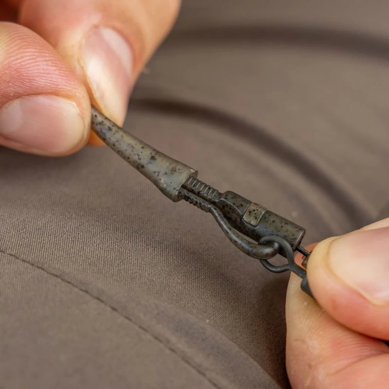 Avid Carp Outline Flecktone Pinned Lead Clips